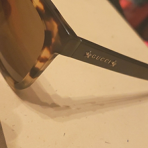 Gucci Havana sunglasses - Picture 1 of 2